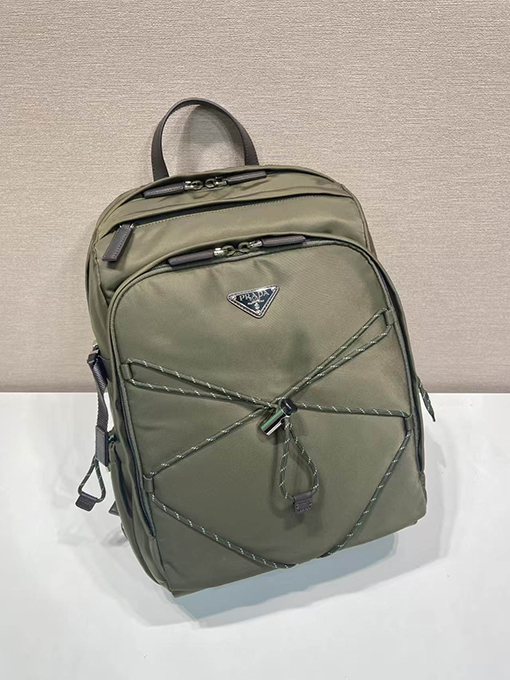 プラダ Re-Nylon 新しい多機能バックパック