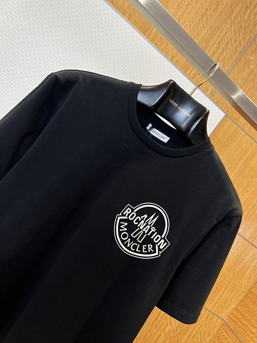モンクレールスーパーコピー オフセットプリントのロゴ入りクルーネック半袖Tシャツ