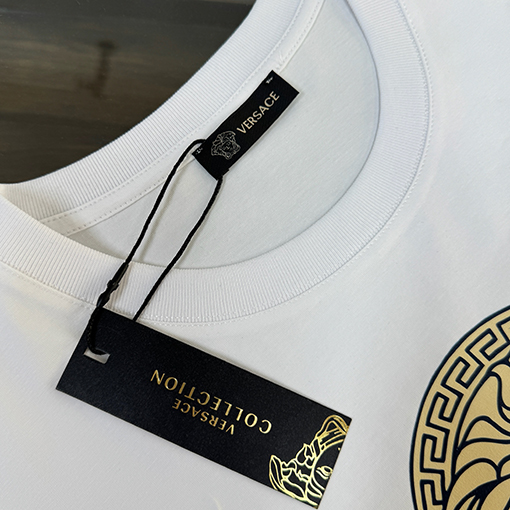ヴェルサーチスーパーコピー VERSACE ニュークラシックプリントロゴ入り半袖Tシャツ