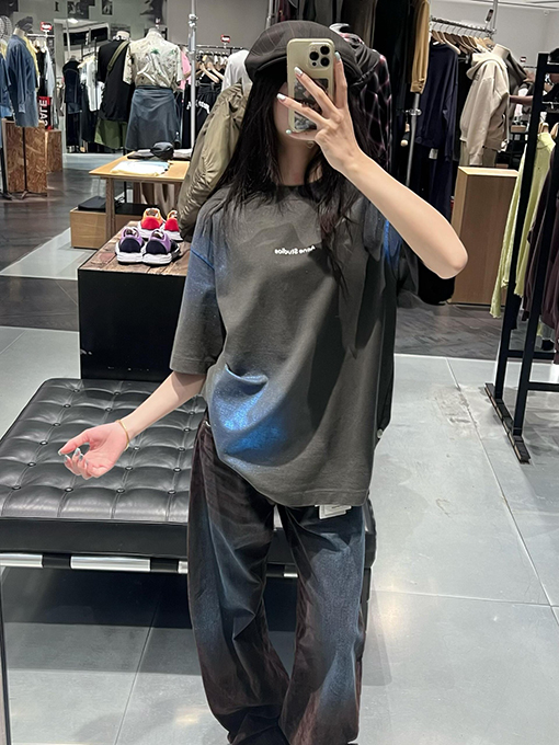 アクネストゥディオズコピー Acne Studios グラデーションホットスタンプロゴレター半袖Tシャツ