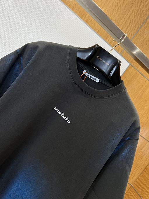 アクネストゥディオズコピー Acne Studios グラデーションホットスタンプロゴレター半袖Tシャツ