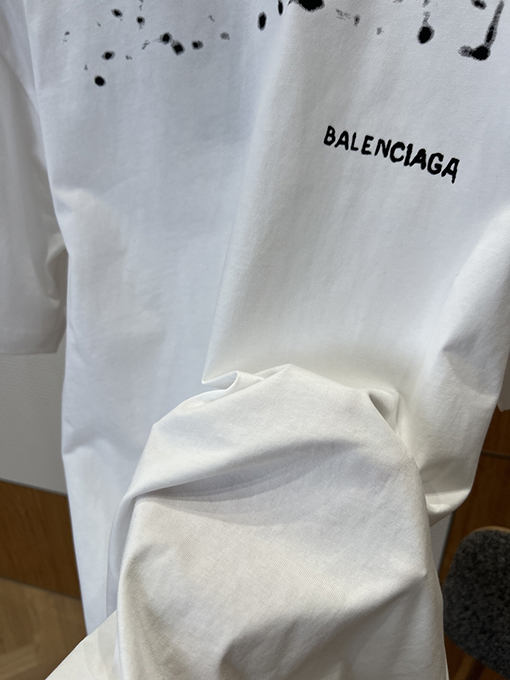 バレンシアガ BALENCIAGA ダメージロゴプリント半袖Tシャツ