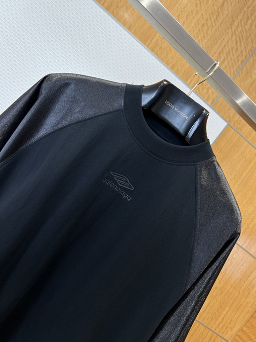 バレンシアガスーパーコピー BALENCIAGA 刺繍入りラグランパッチワーク半袖Tシャツ
