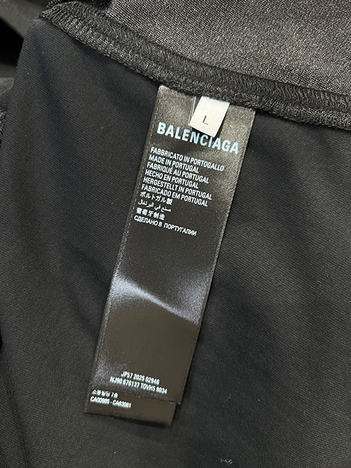 バレンシアガスーパーコピー BALENCIAGA 刺繍入りラグランパッチワーク半袖Tシャツ