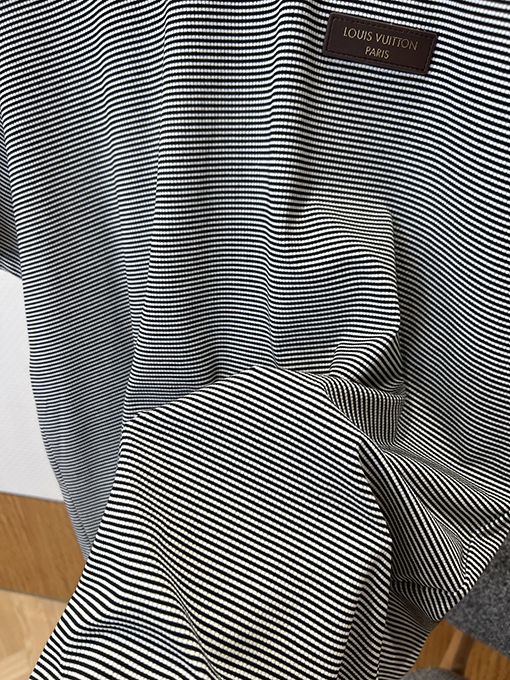 ルイヴィトン レザーラベル ストライプ柄 半袖Tシャツ