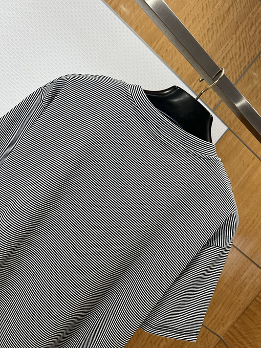 ルイヴィトン レザーラベル ストライプ柄 半袖Tシャツ