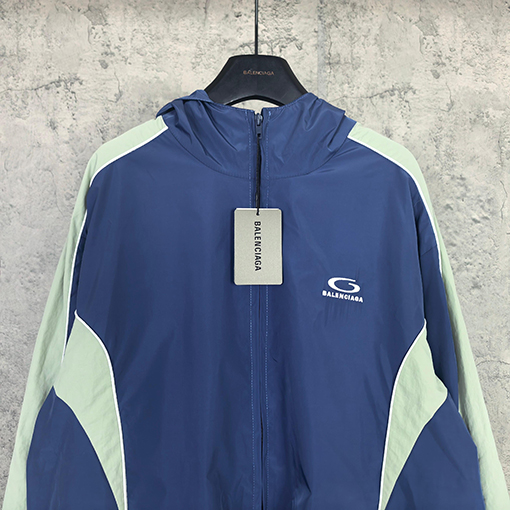 バレンシアガ BALENCIAGA Tracksuit Jacket in Marine Blue ロゴ刺繍カラーブロックプレッピースタイルのスポーツジャケット/ジャケット/ウィンドブレーカー