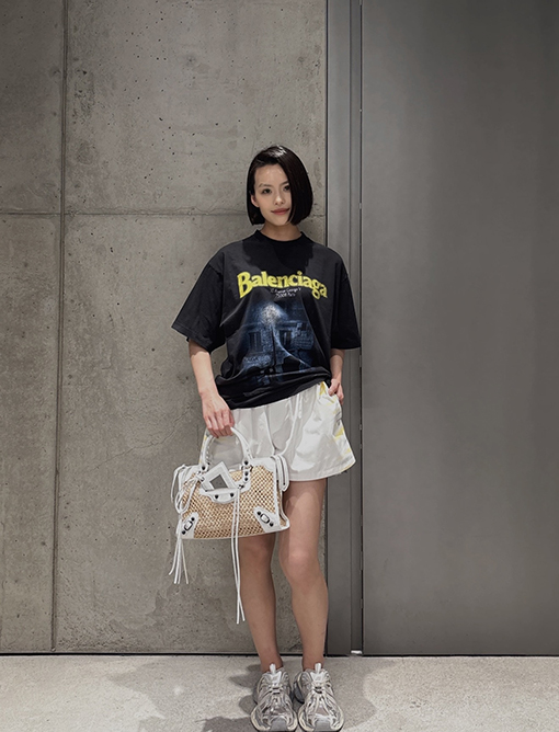 バレンシアガ BALENCIAGA 街灯のひび割れプリント半袖Tシャツ