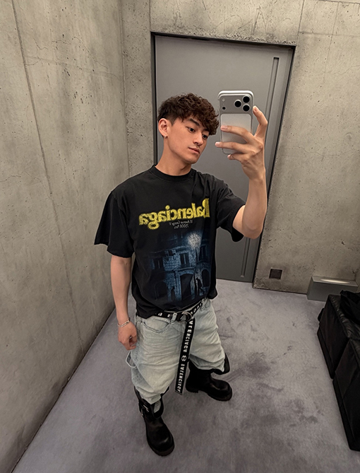 バレンシアガ BALENCIAGA 街灯のひび割れプリント半袖Tシャツ