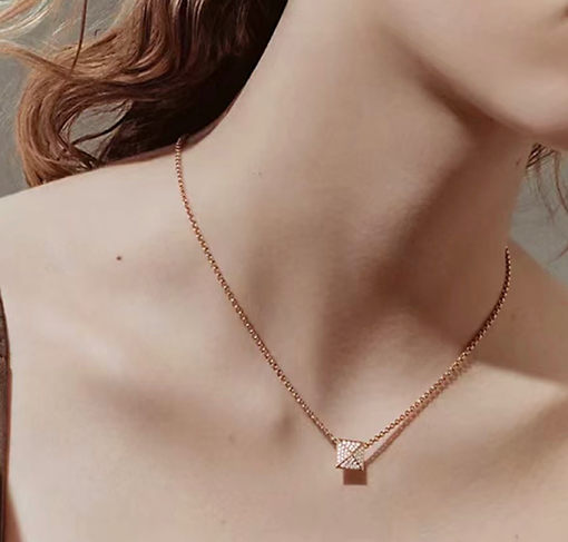 エルメスコピー レディースシングルリベットのフルダイヤモンドネックレス