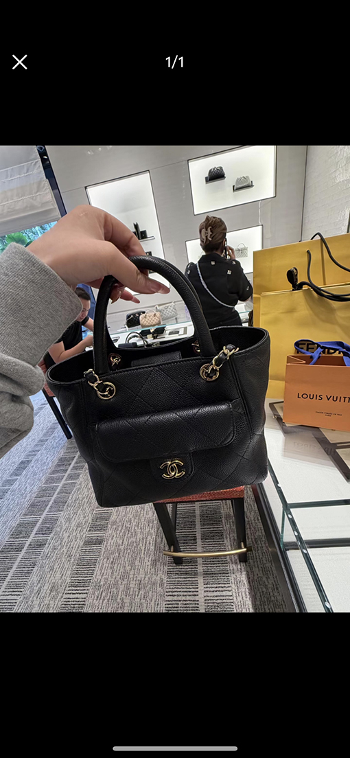 シャネルスーパーコピー Tote レディース春夏コレクション 小型ブラックショッピングバッグ