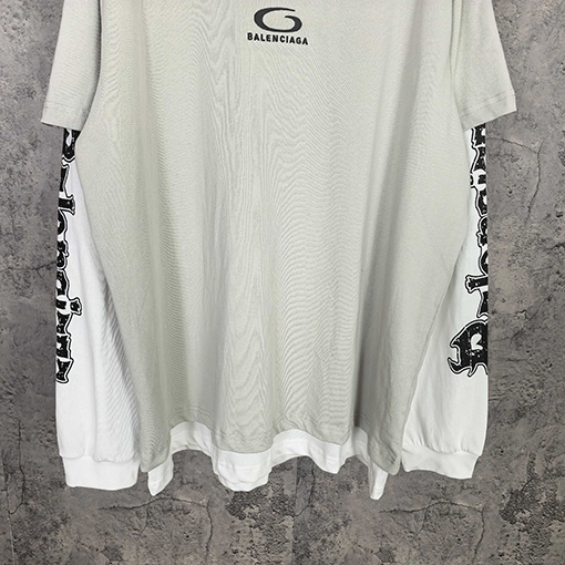 バレンシアガコピー BALENCIAGA Hybrid Double T-shirt in Light Grey/white アサシンハイブリッドダブルプリント刺繍入りライトグレー&ホワイト平織りフェイクツーピース長袖シャツ