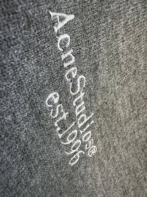 アクネストゥディオズスーパーコピー Acne Studios 刺繍ロゴ入りウールニットセーター