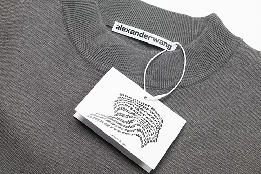 アレキサンダーワン Alexander Wang シンプルなスローガン入りセーターのベースレイヤー