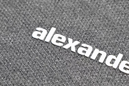 アレキサンダーワン Alexander Wang シンプルなスローガン入りセーターのベースレイヤー