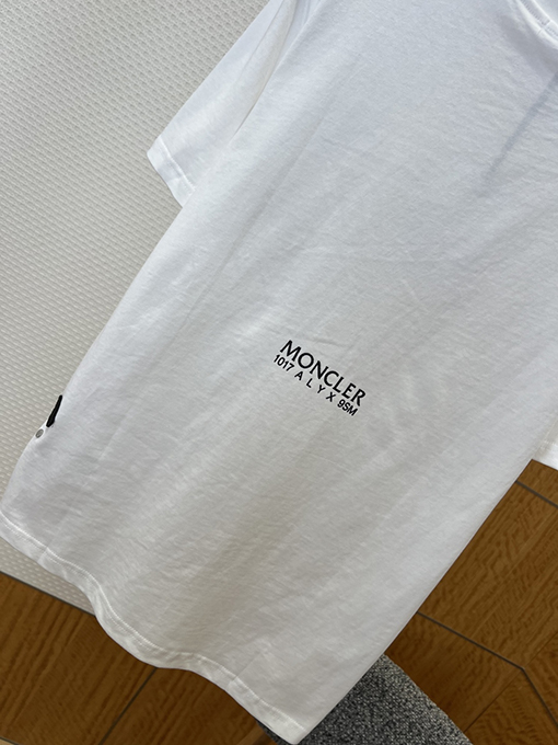 モンクレール MONCLER コラボレーションアートプリントクルーネック半袖Tシャツ