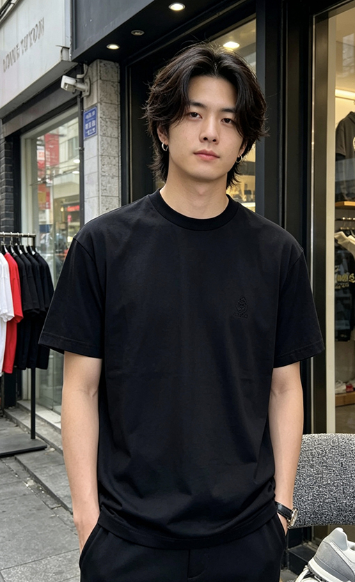 プラダスーパーコピー シールドロゴ刺繍入り半袖Tシャツ
