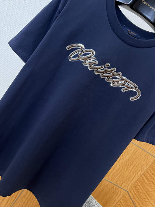 ルイヴィトン スパンコール刺繍入りレター半袖Tシャツ