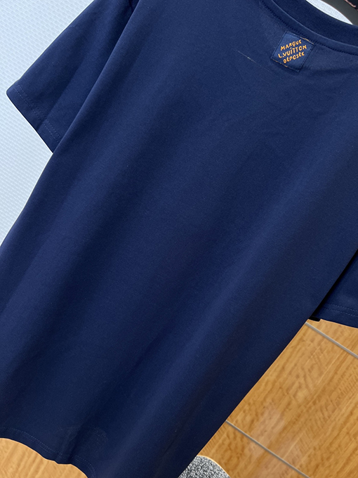 ルイヴィトン スパンコール刺繍入りレター半袖Tシャツ