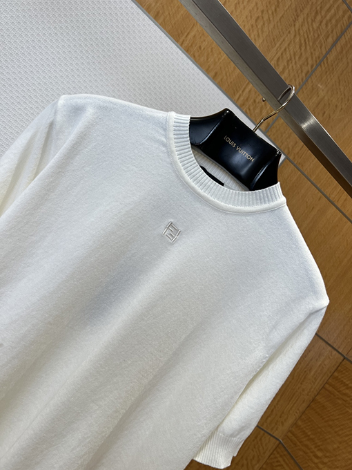 フェンディ ダブルF柄刺繍入りクルーネックニット半袖Tシャツ