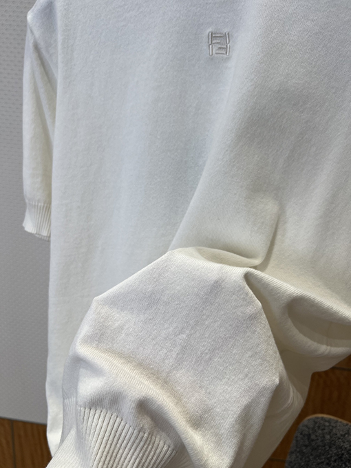 フェンディ ダブルF柄刺繍入りクルーネックニット半袖Tシャツ