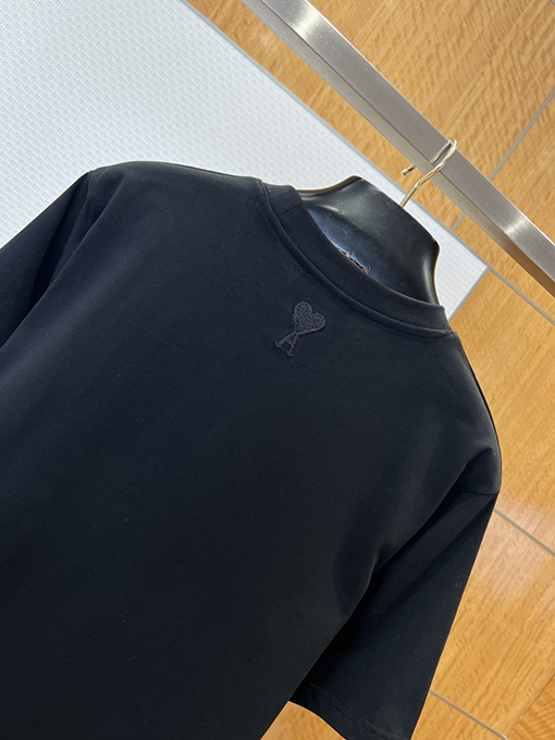 アミコピー クラシックなレターストライプ刺繍入り半袖Tシャツ