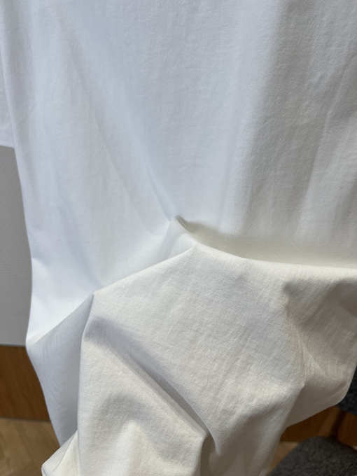アミコピー クラシックなレターストライプ刺繍入り半袖Tシャツ