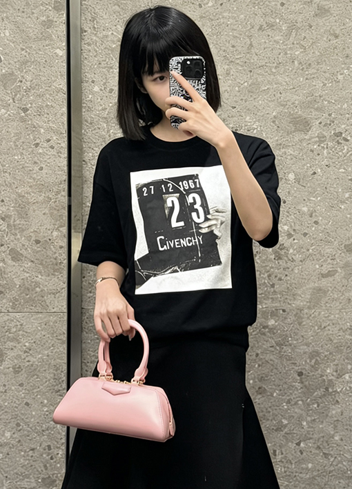 ジバンシィ GIVENCHY ファッションな番号23のレトロプリント半袖Tシャツ