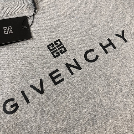 ジバンシィスーパーコピー Givenchy シリコンプリントの文字ロゴ入りカジュアルニットセーター