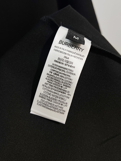 バーバリーコピー BURBERRY 新モデルクラシックなレタープリントロゴ入り半袖Tシャツ