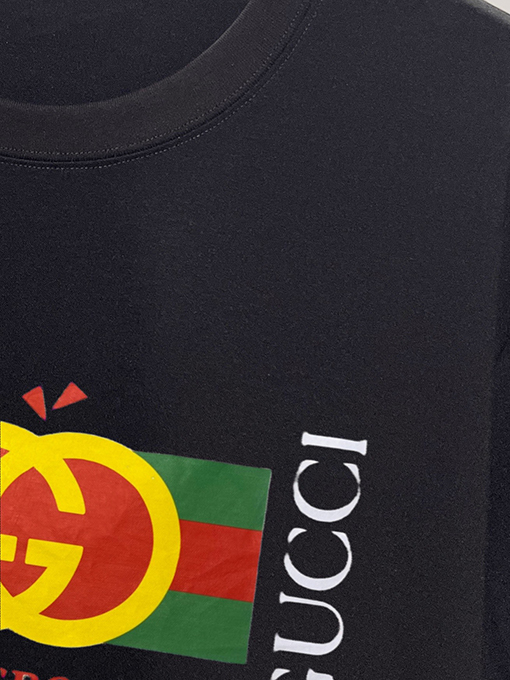 グッチ GUCCI プリント文字ロゴ入り半袖Tシャツ