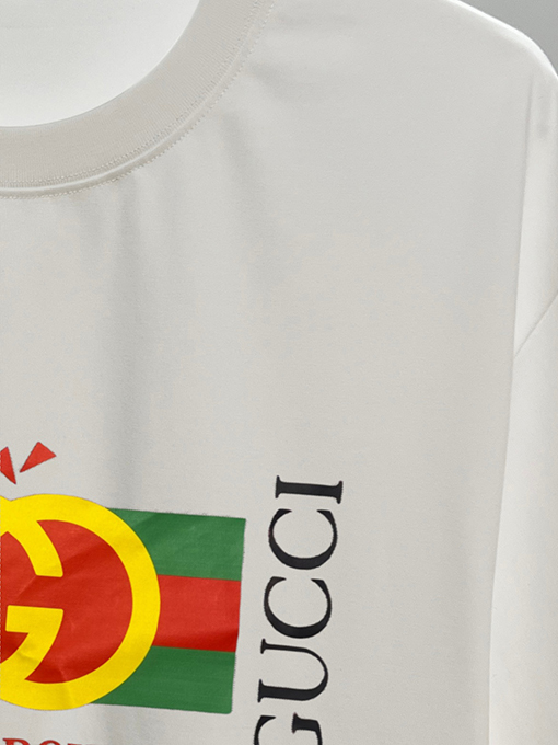 グッチ GUCCI プリント文字ロゴ入り半袖Tシャツ