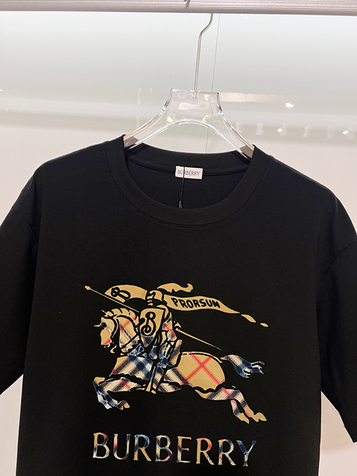 バーバリーコピー BURBERRY ウォーホース レタープリントロゴ 半袖Tシャツ