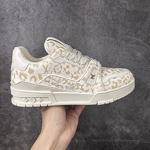 ルイヴィトンスーパーコピー LV Trainer アーミーグリーンのプリントスニーカー