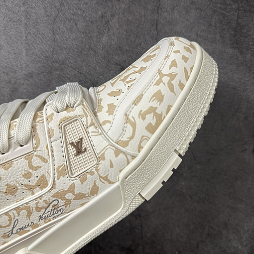 ルイヴィトンスーパーコピー LV Trainer アーミーグリーンのプリントスニーカー
