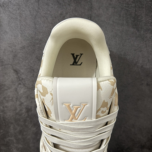 ルイヴィトンスーパーコピー LV Trainer アーミーグリーンのプリントスニーカー