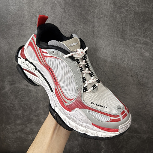 バレンシアガ Triple S .2 プラットフォームレースアップローカットチャンキースニーカー(XAバージョン)