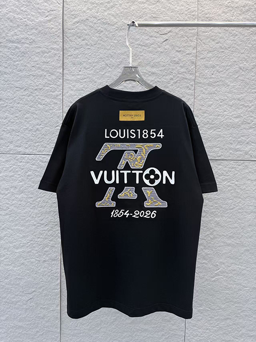 ルイヴィトン LOUIS VUITTON 3Dの刺繍入り半袖Tシャツ