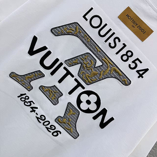ルイヴィトン LOUIS VUITTON 3Dの刺繍入り半袖Tシャツ