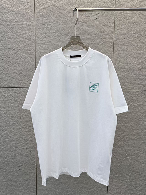 ルイヴィトンコピー LOUIS VUITTON 新モデル3Dの刺繍入り半袖Tシャツ