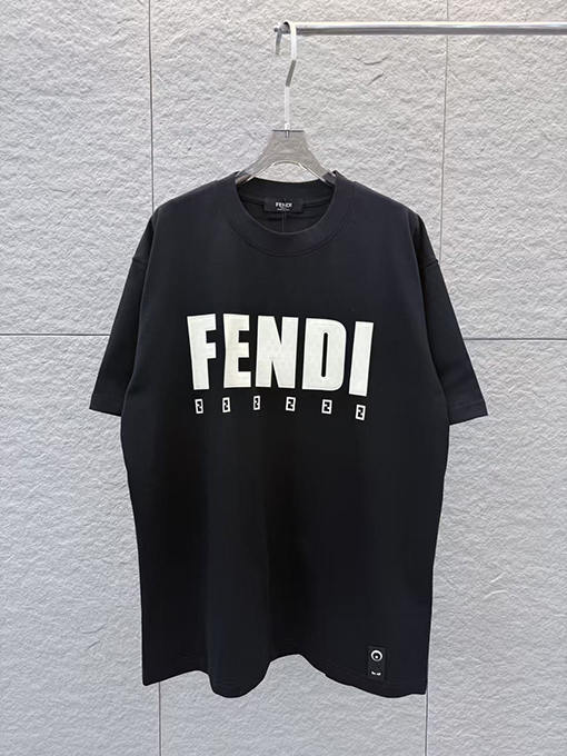 フェンディ FENDI 3Dエポキシ樹脂製半袖Tシャツ
