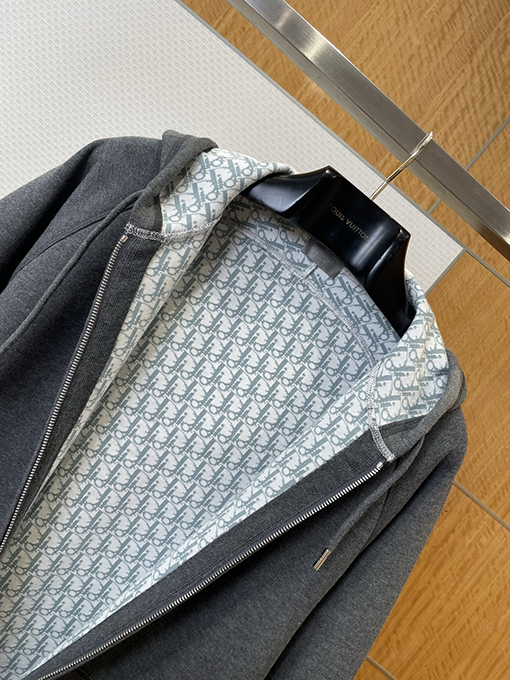 ディオール 刺繍ロゴ入りフード付きスウェットジャケット