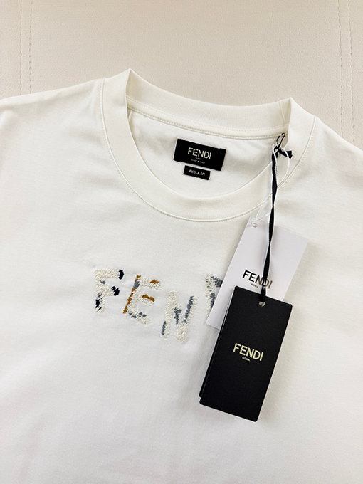 フェンディ FENDI カラーブロック刺繍文字入り半袖Tシャツ