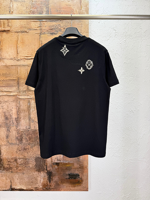 ルイヴィトンコピー 刺繍ロゴ入り半袖Tシャツ