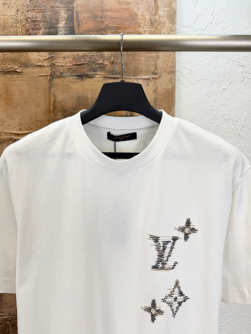 ルイヴィトンコピー 刺繍ロゴ入り半袖Tシャツ