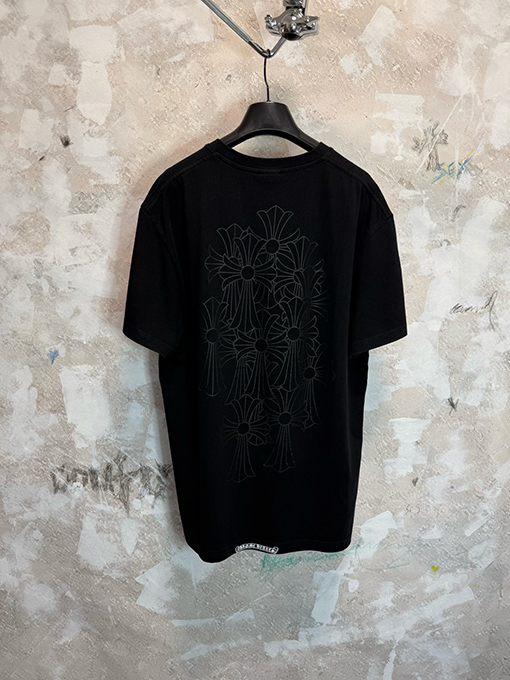 クロムハーツ 肩に剣とクロスの影が入ったウォッシュの半袖Tシャツ