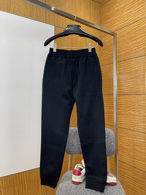 ディオールコピー 刺繍ロゴ入りジップアップパーカーとパンツのセット