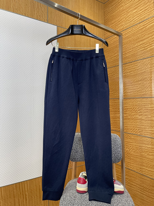ディオールコピー 刺繍ロゴ入りジップアップパーカーとパンツのセット