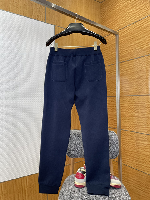 ディオールコピー 刺繍ロゴ入りジップアップパーカーとパンツのセット