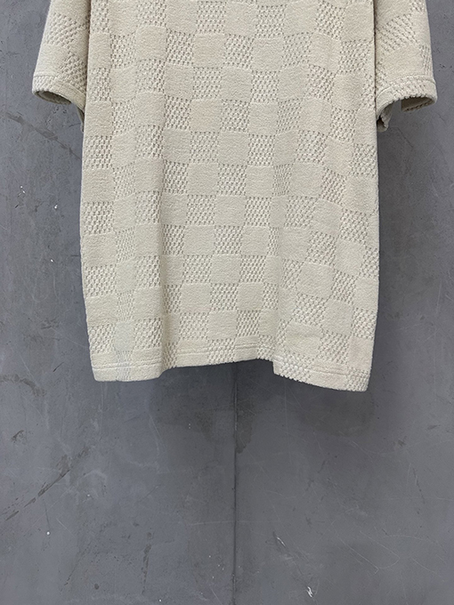 ルイヴィトンコピー クラシックなチェック柄コットンテリージャカード刺繍入り半袖Tシャツ